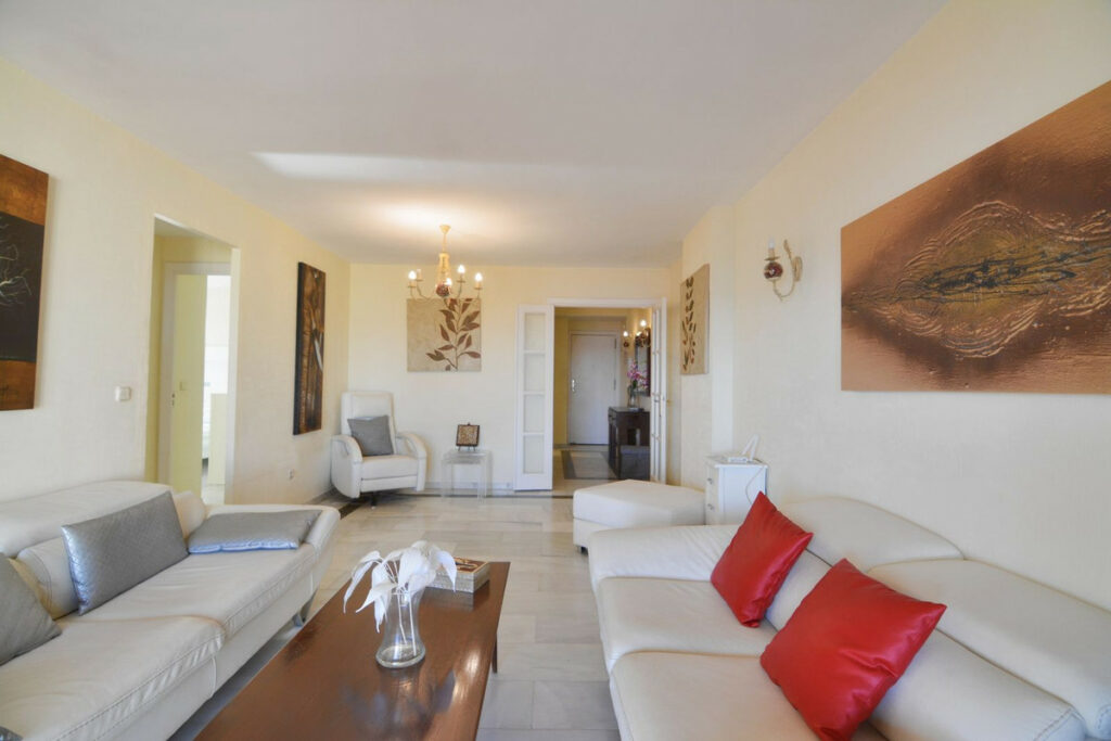 Property in Fuengirola — photo 14