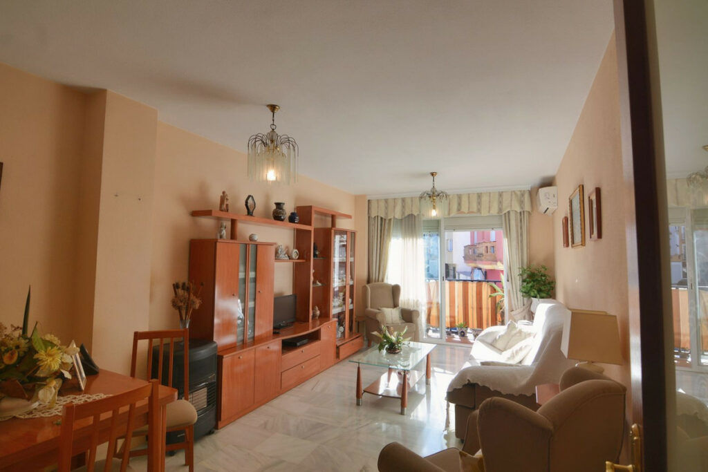 Property in Las Lagunas — photo 5