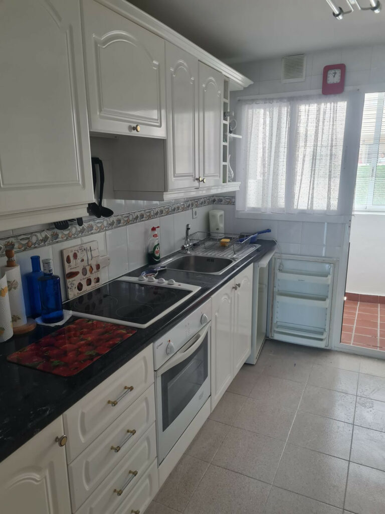 Apartment – Middle Floor Apartment in Mijas Costa — photo 8