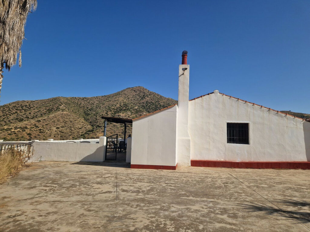 House – Finca – Cortijo in Pizarra — photo 9