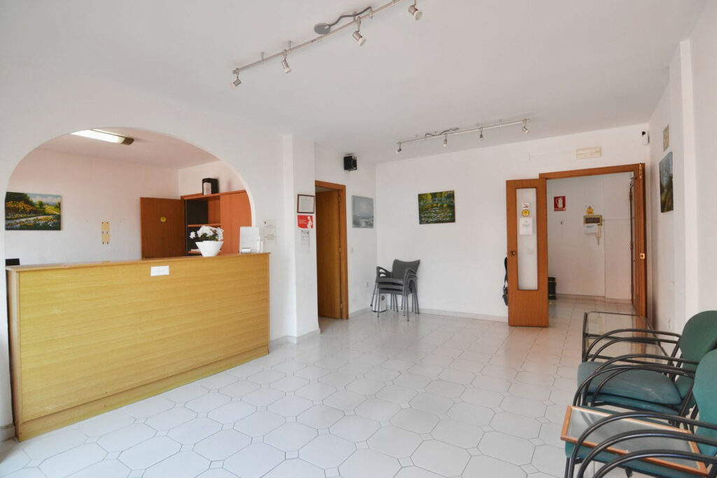 Property in Fuengirola — photo 2