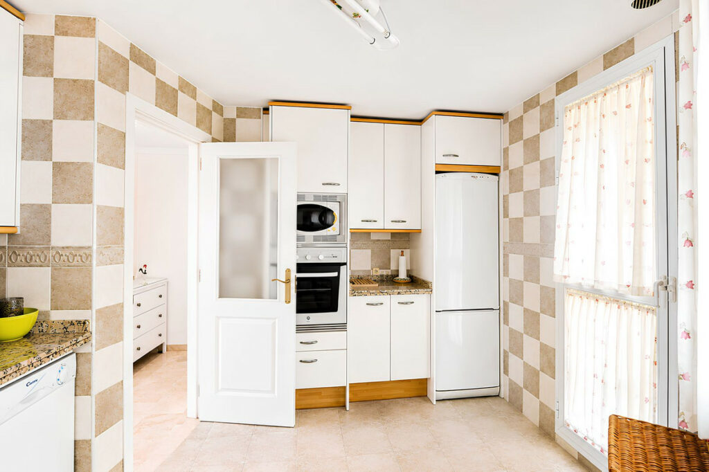 Property in Fuengirola — photo 17