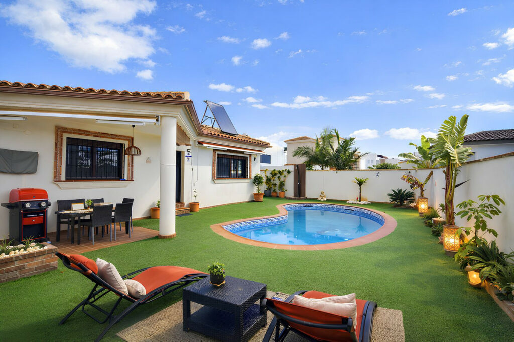 Property in Sierrezuela — photo 37