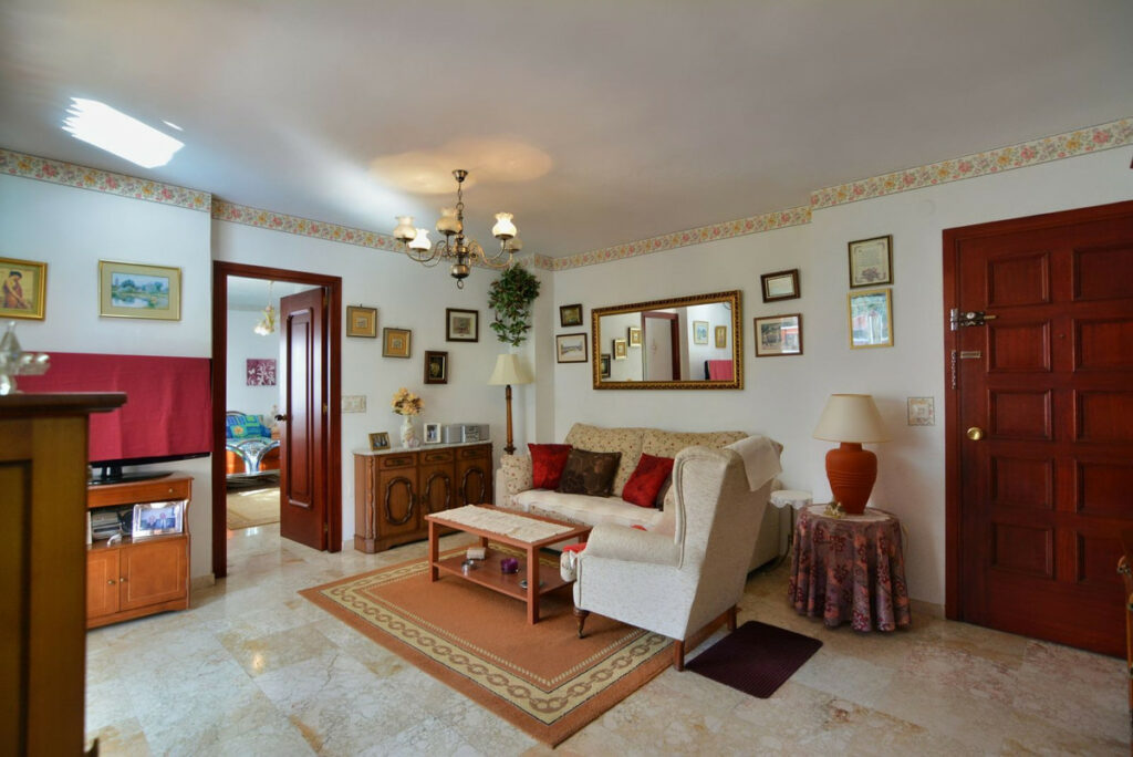 Property in Fuengirola — photo 7
