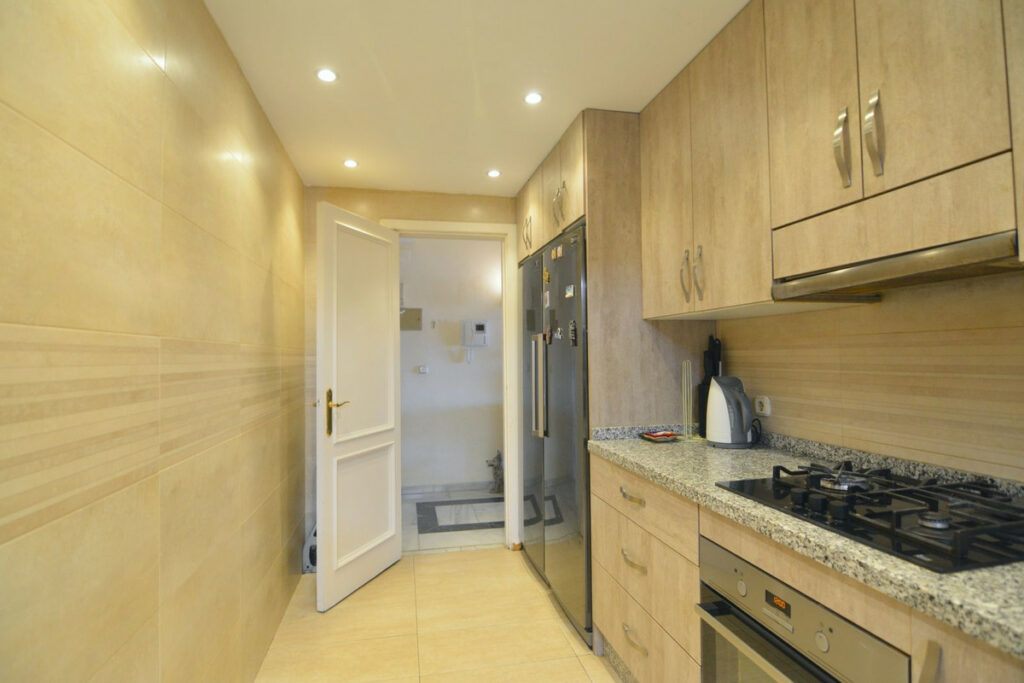 Property in Fuengirola — photo 11