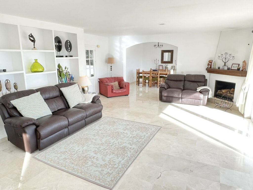 House – Detached Villa in Mijas — photo 3