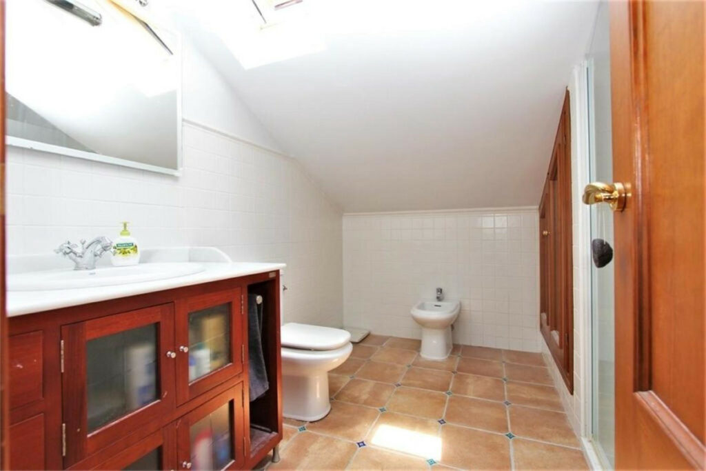 Property in Fuengirola — photo 16