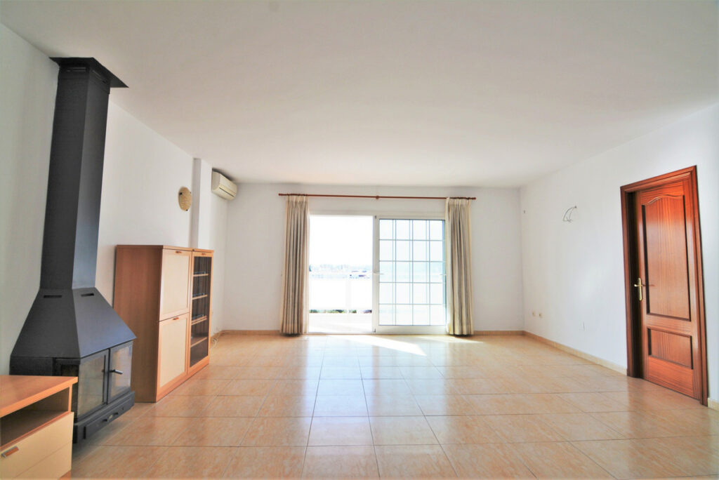 Property in El Coto — photo 7