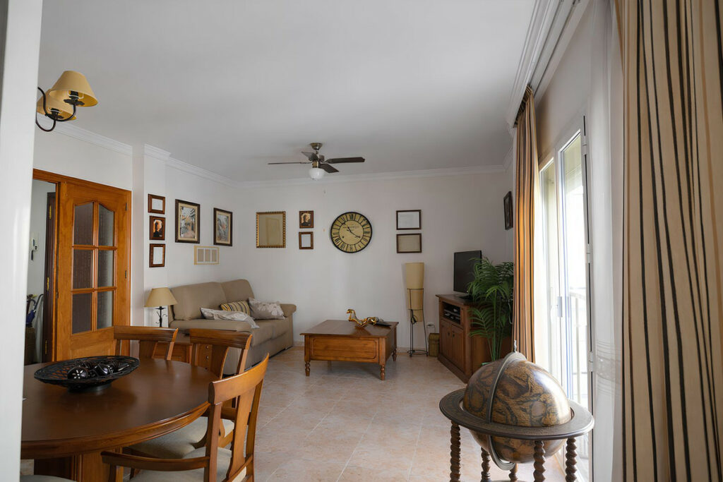 Property in Las Lagunas — photo 3