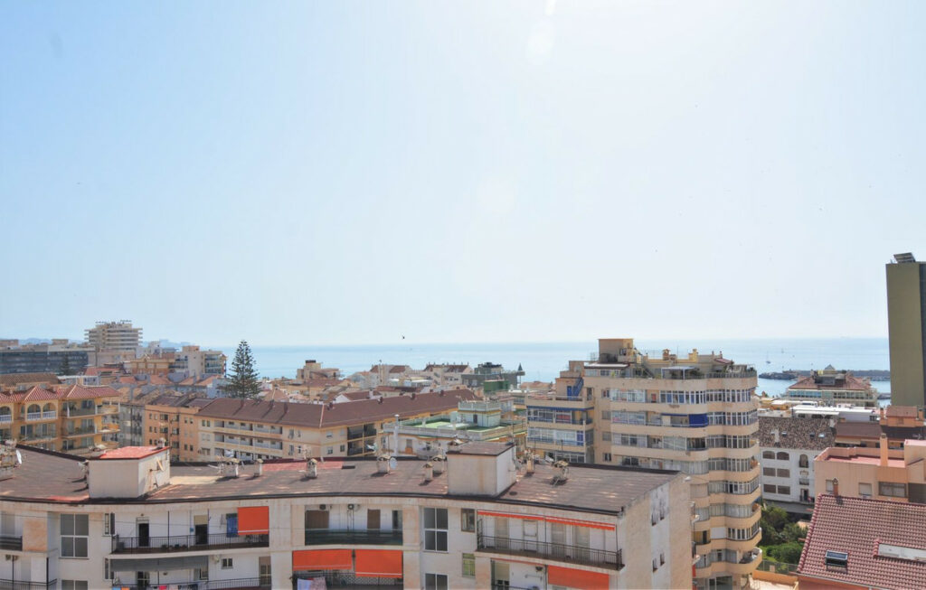 Property in Fuengirola — photo 13