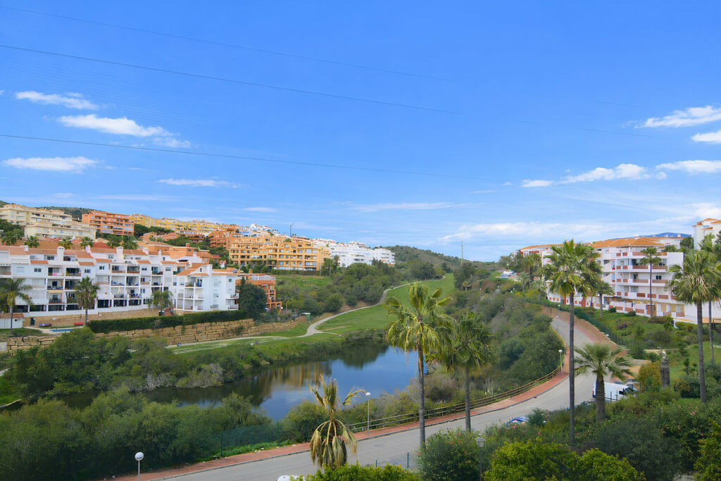 Property in Riviera del Sol — photo 34