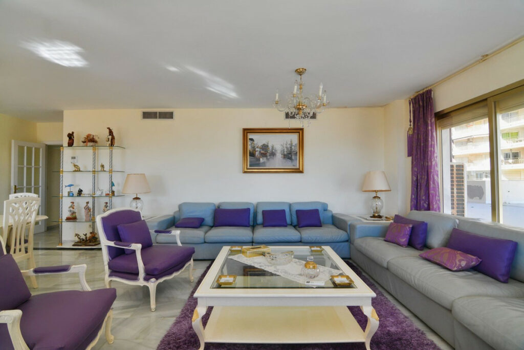Property in Fuengirola — photo 12
