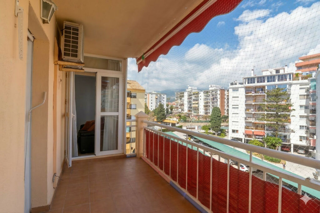 Property in Fuengirola — photo 3