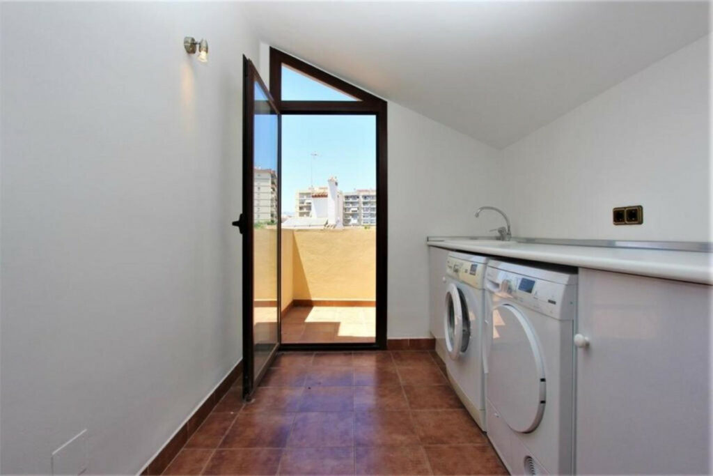 Property in Fuengirola — photo 15