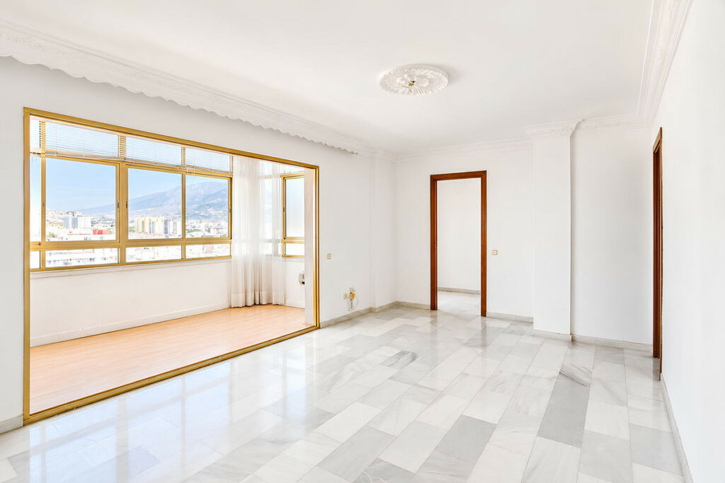 Property in Fuengirola — photo 12