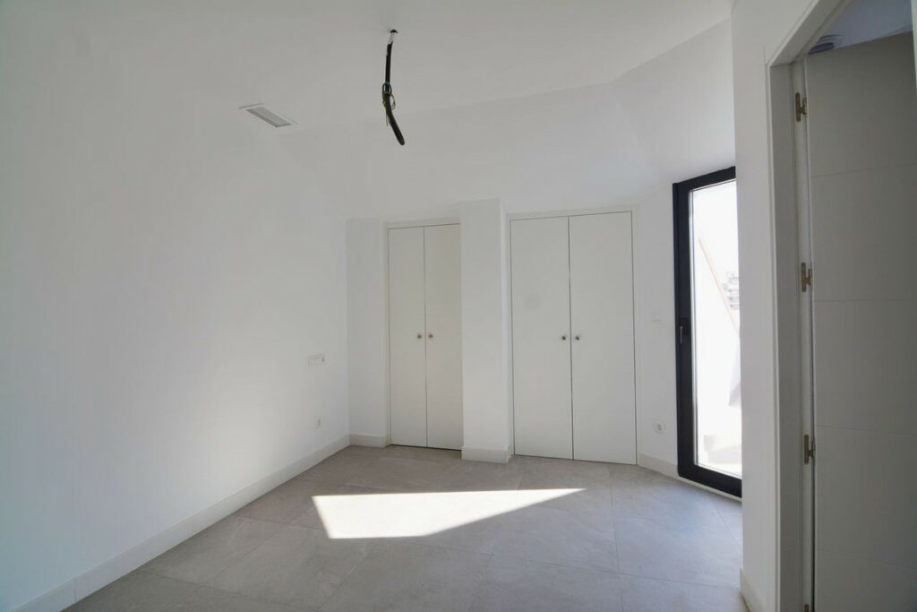 Property in Fuengirola — photo 13