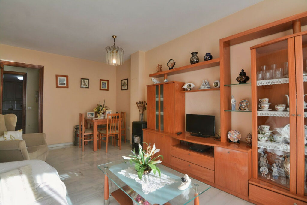 Property in Las Lagunas — photo 4
