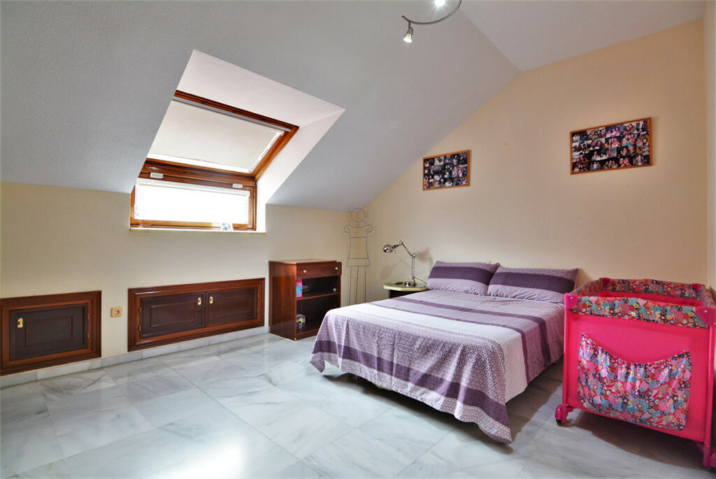 Property in Fuengirola — photo 13