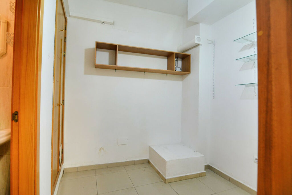 Property in Los Boliches — photo 5