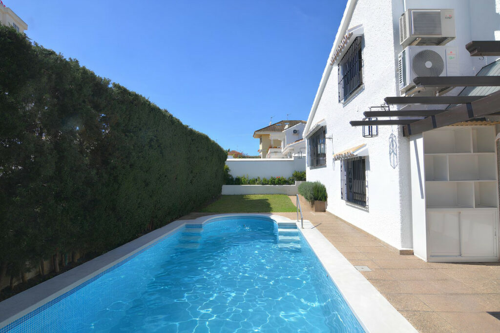 Property in Fuengirola — photo 25
