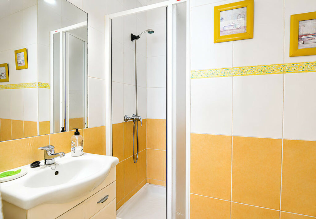 Property in Fuengirola — photo 27