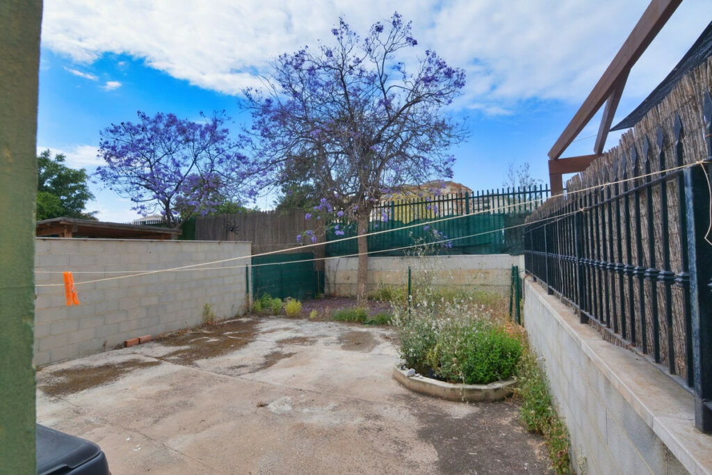Property in Fuengirola — photo 2