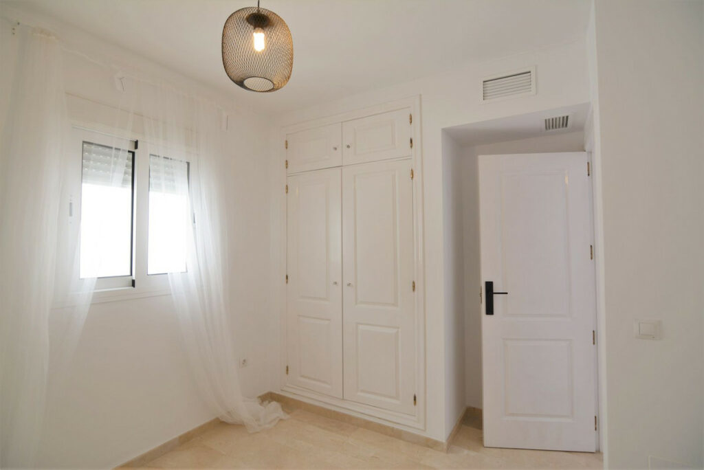Property in Fuengirola — photo 14