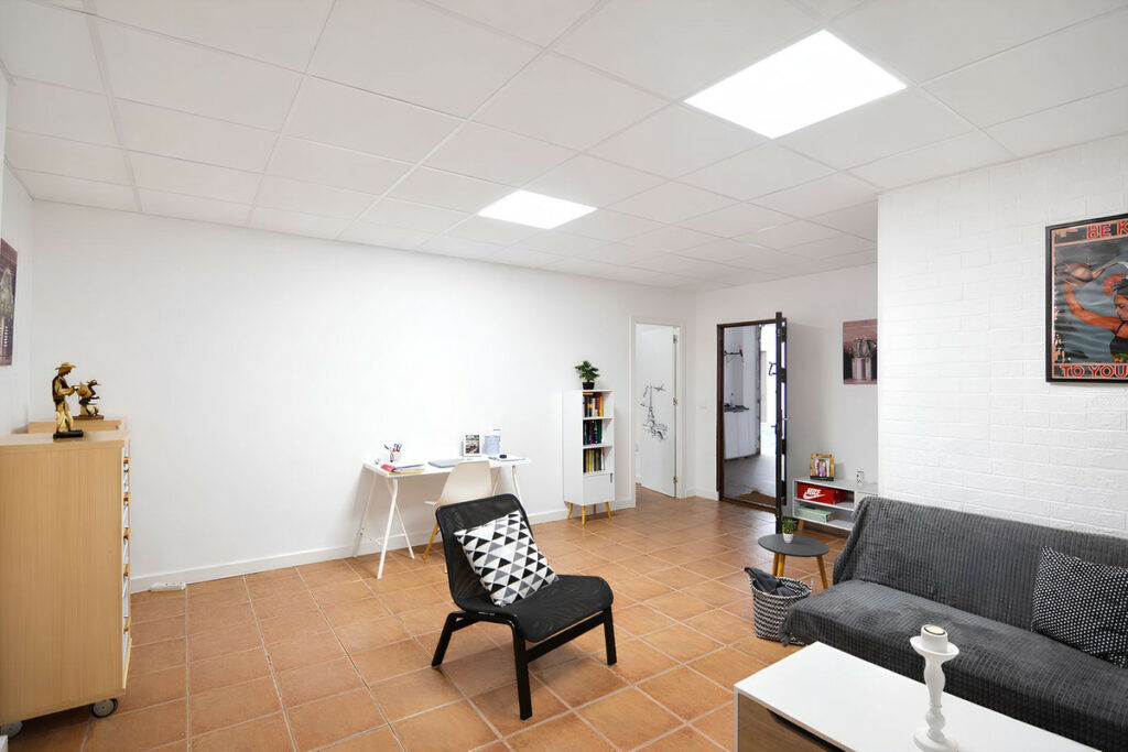 Property in Sierrezuela — photo 28