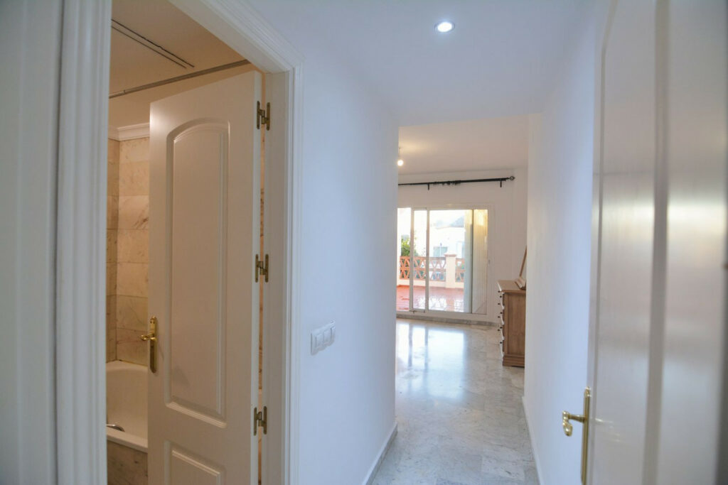 Property in Mijas Golf — photo 18
