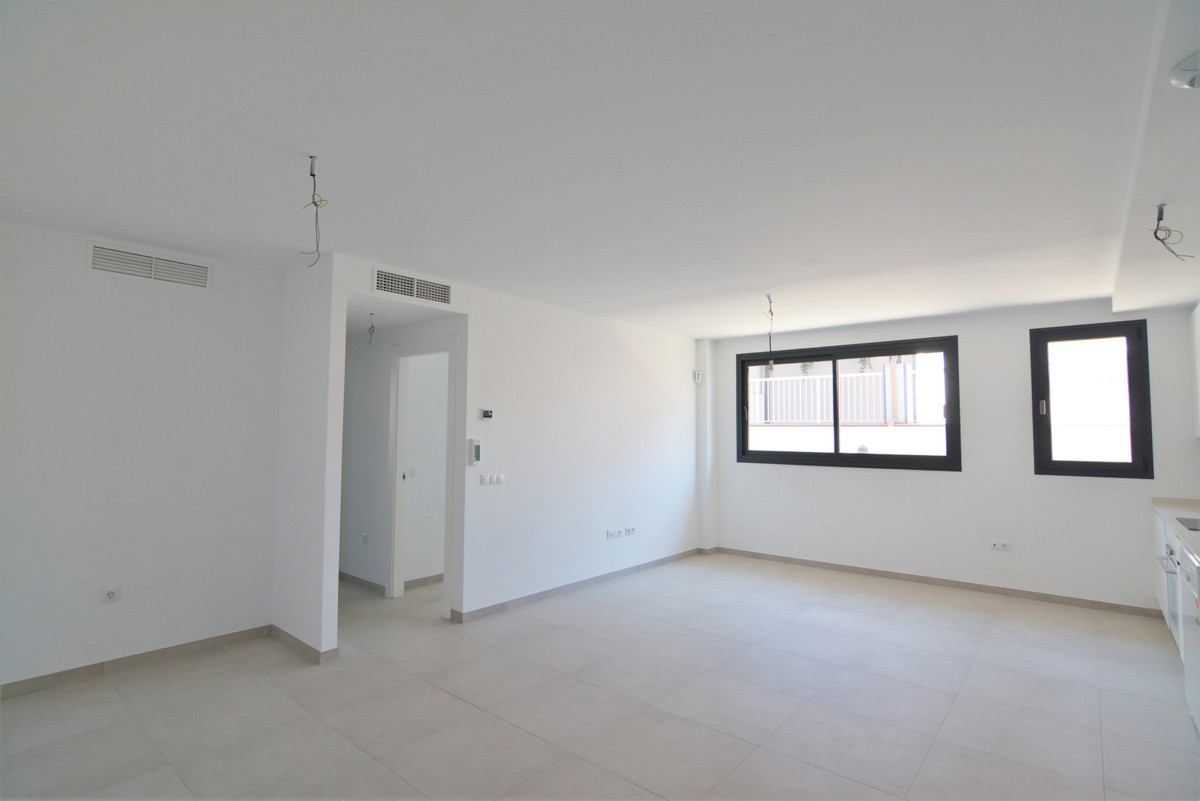 Property in Fuengirola — photo 1