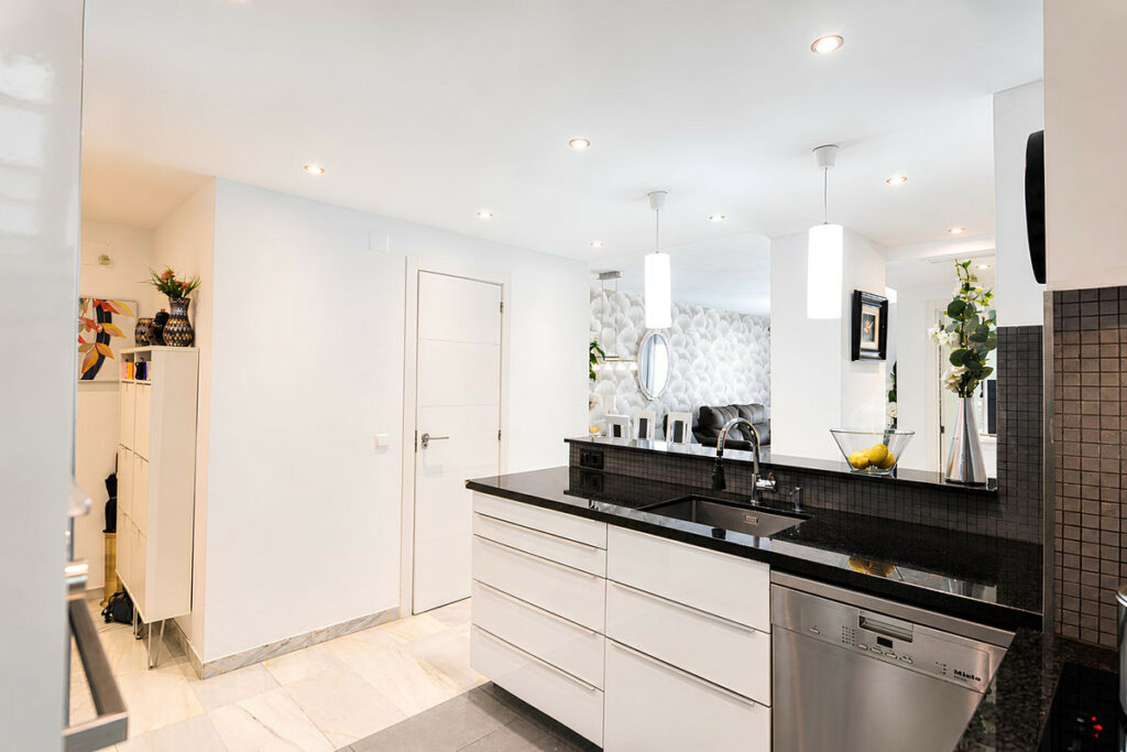 Property in Fuengirola — photo 17