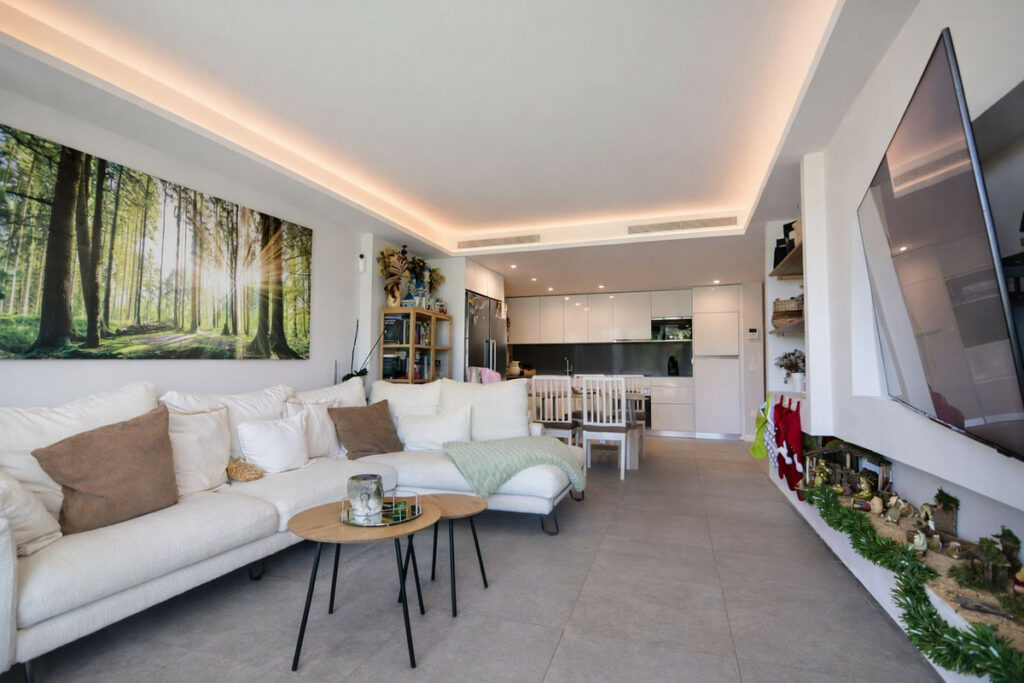 Property in El Chaparral — photo 2