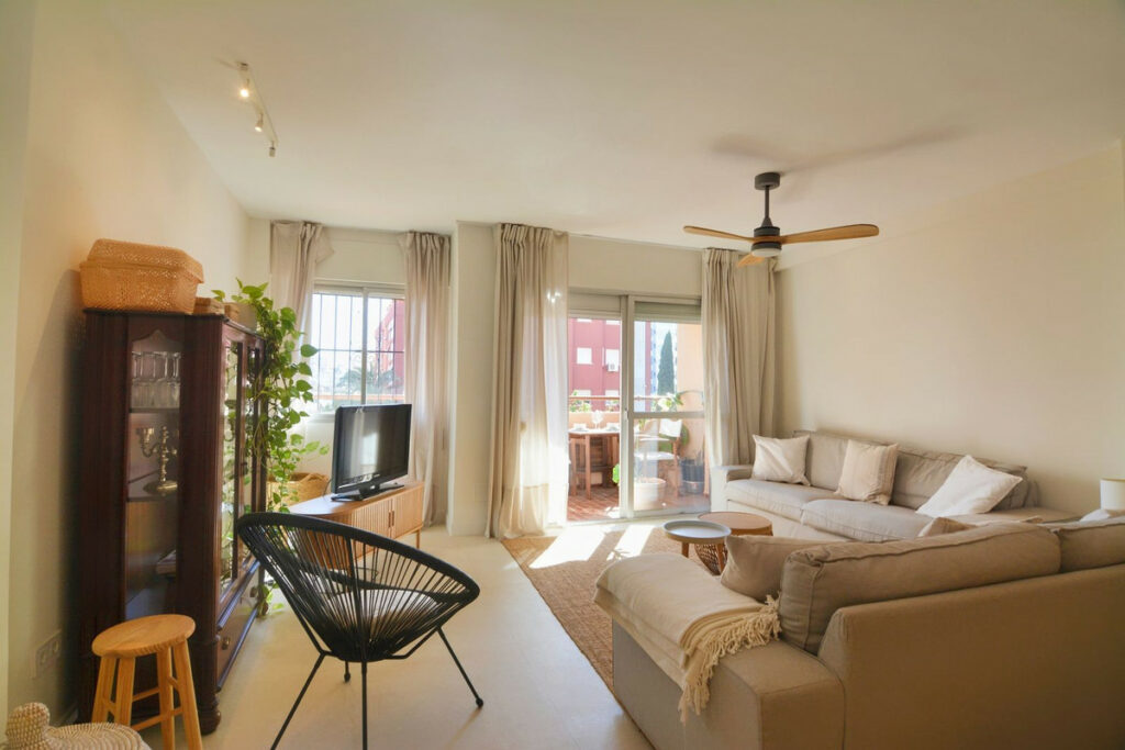 Property in Fuengirola — photo 11