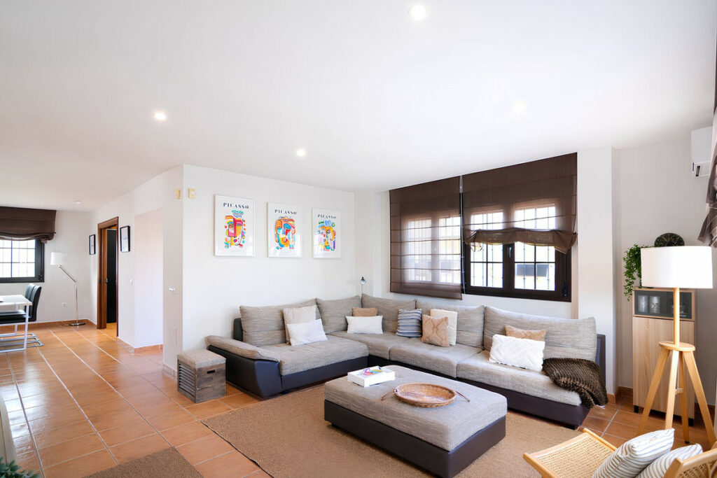 Property in Sierrezuela — photo 11