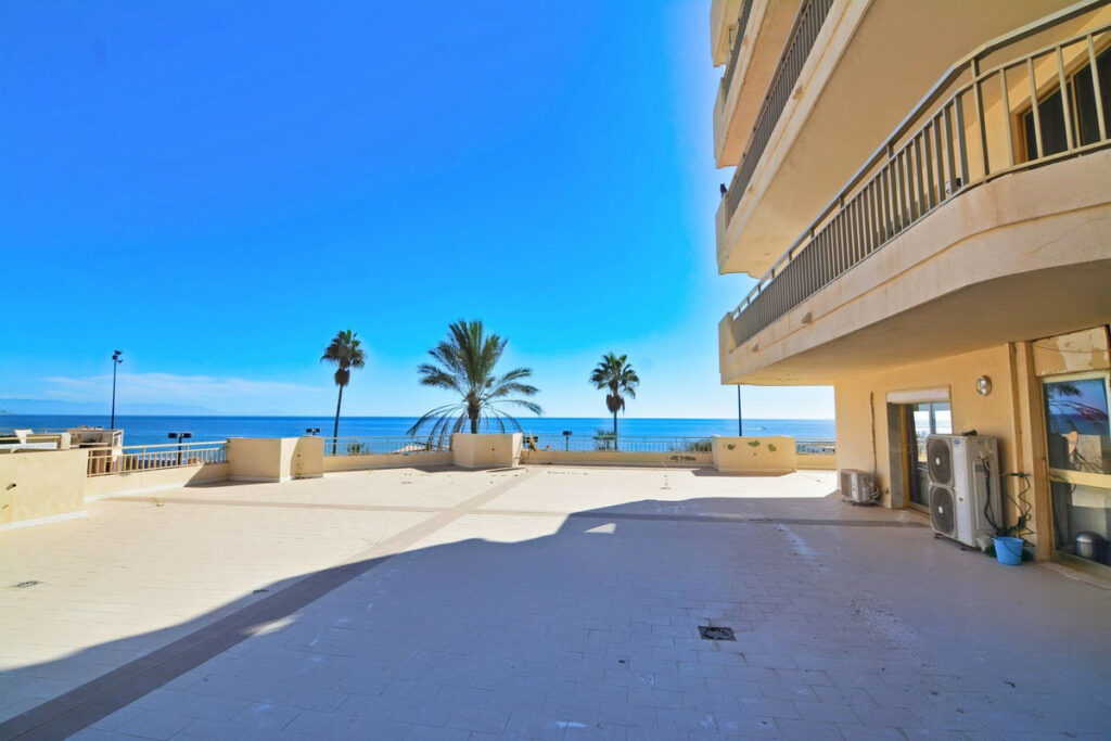 Property in Fuengirola — photo 38