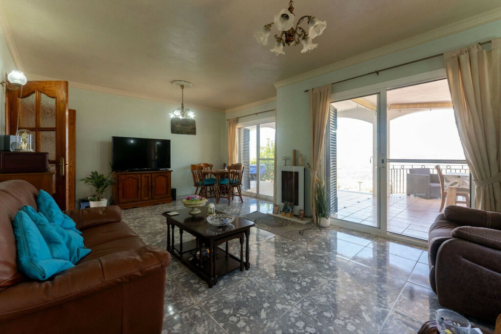 House – Finca – Cortijo in Guaro — photo 7