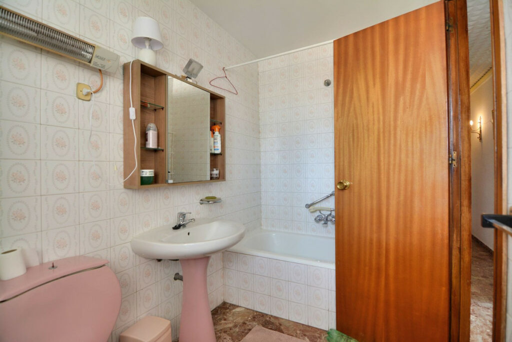 Property in Fuengirola — photo 25