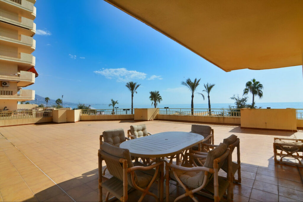 Property in Fuengirola — photo 4