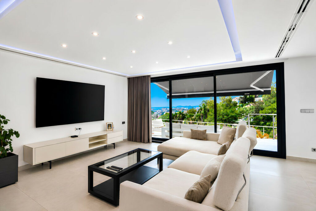 Property in Torreblanca — photo 4