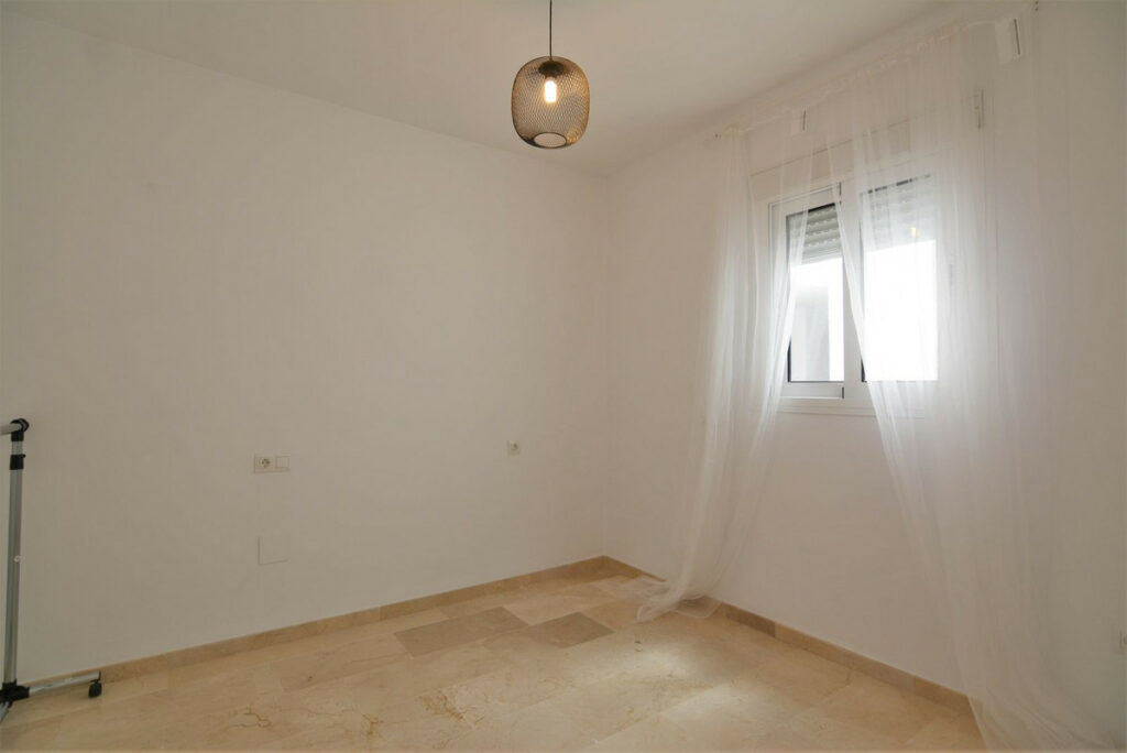 Property in Fuengirola — photo 13