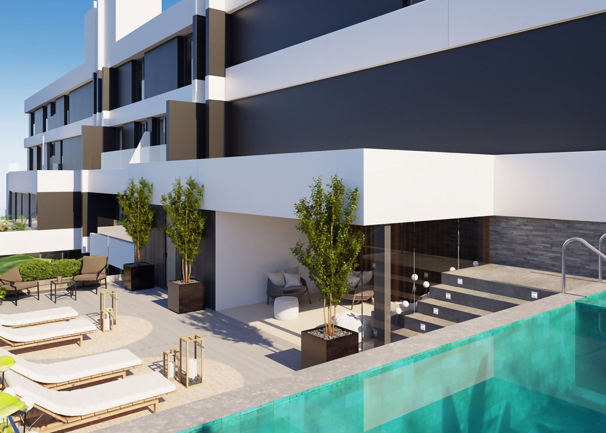 Property in Fuengirola — photo 1