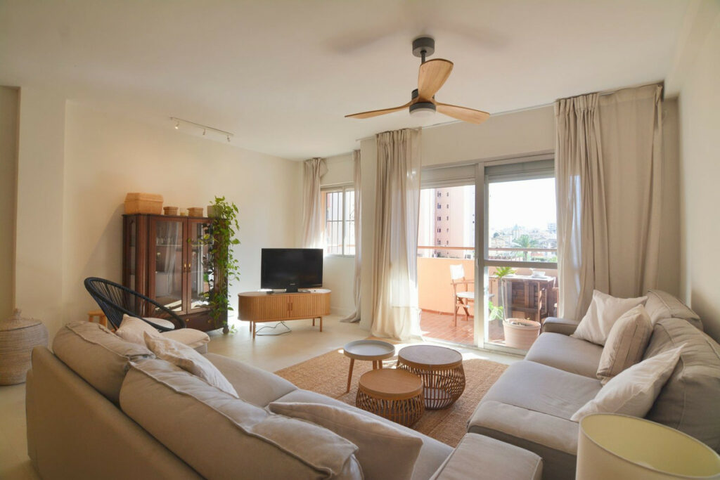 Property in Fuengirola — photo 9
