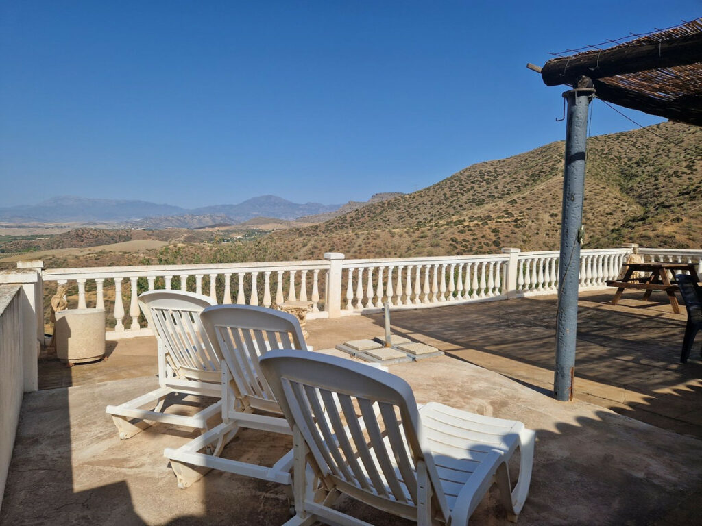 House – Finca – Cortijo in Pizarra — photo 2