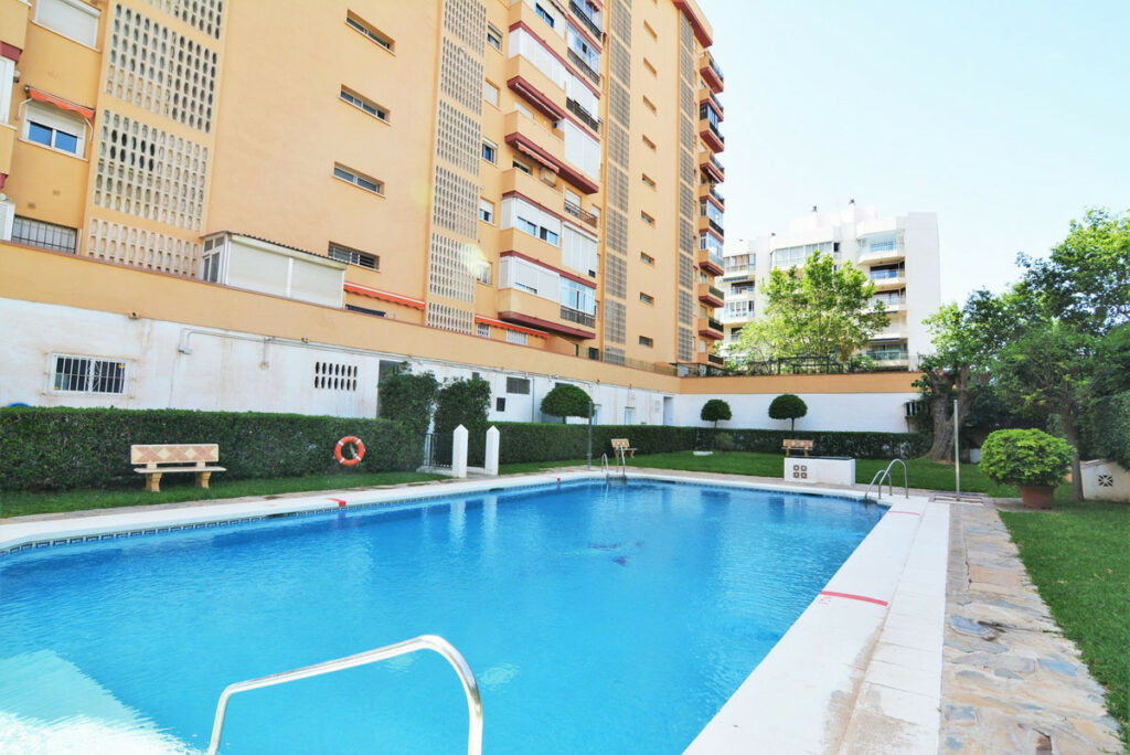 Property in Fuengirola — photo 25