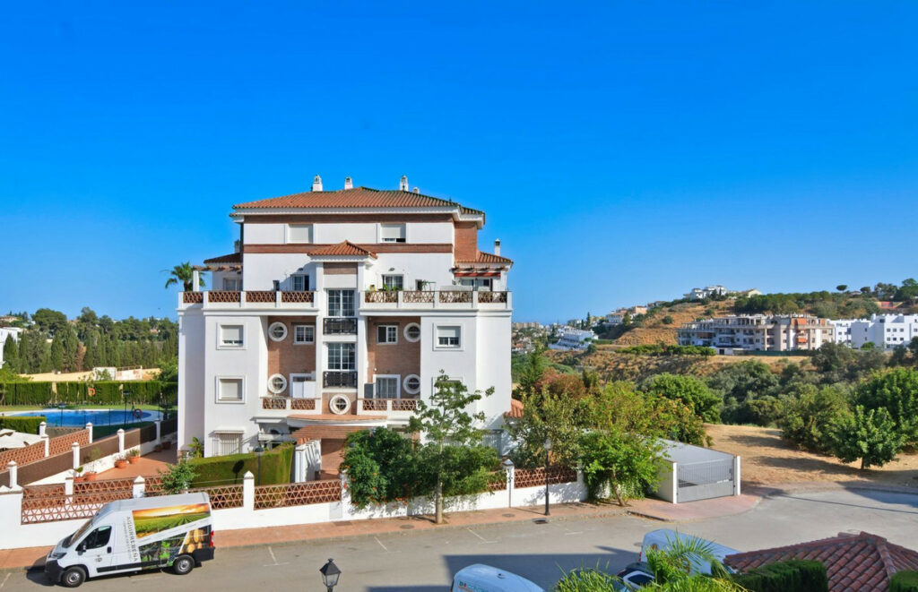 Property in Mijas Costa — photo 2