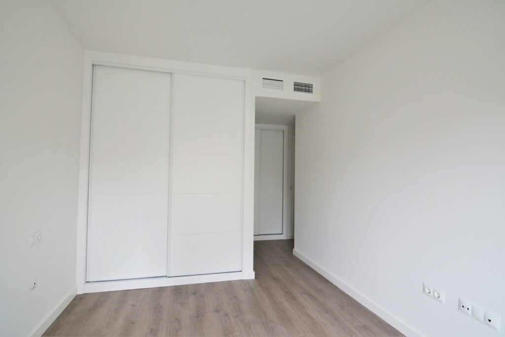 Property in Fuengirola — photo 12