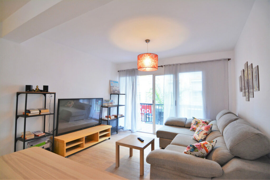 Property in Fuengirola — photo 1