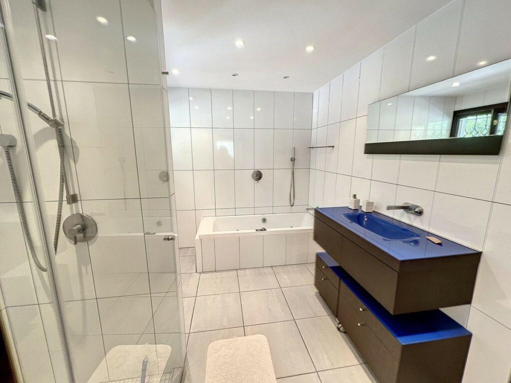 Property in Mijas — photo 39