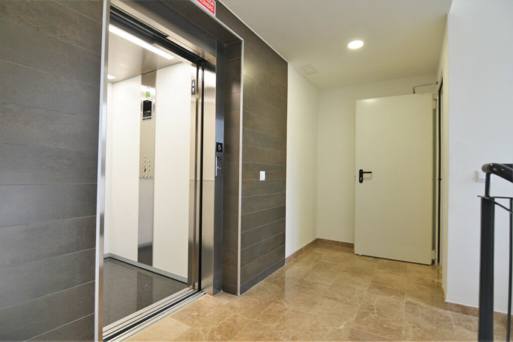 Property in Fuengirola — photo 19