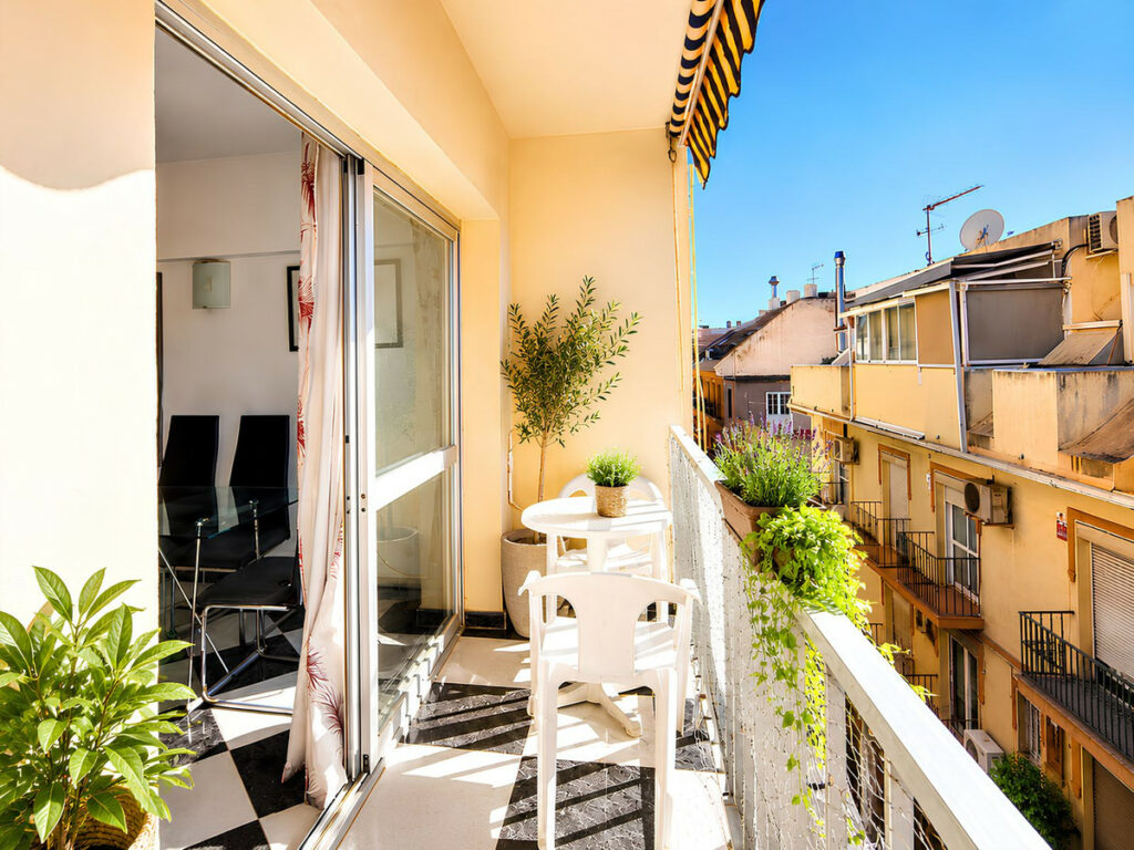 Property in Fuengirola — photo 1